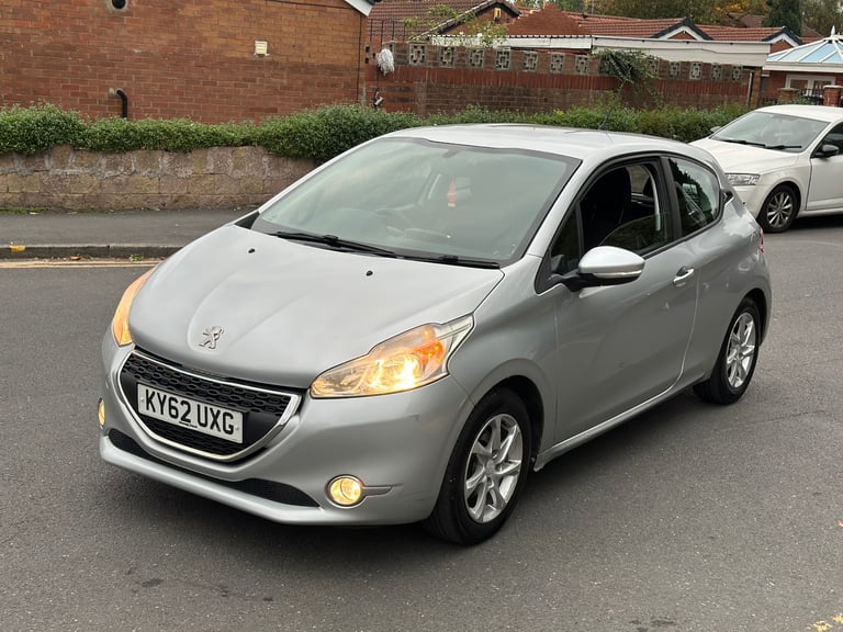 Cheap Peugeot, 208, Hatchback, 2012, Manual, 1199 (cc),3 doors for sale in Edgeley, Greater Manchester