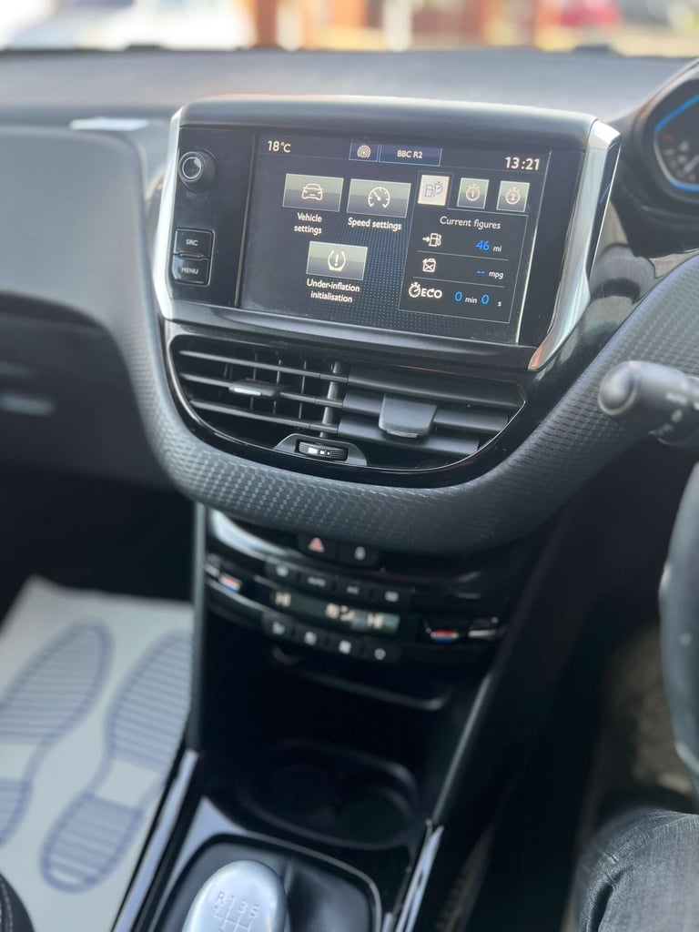 2017 Peugeot 2008 1.6 BlueHDi 120 Allure 5dr HATCHBACK DIESEL Manual
