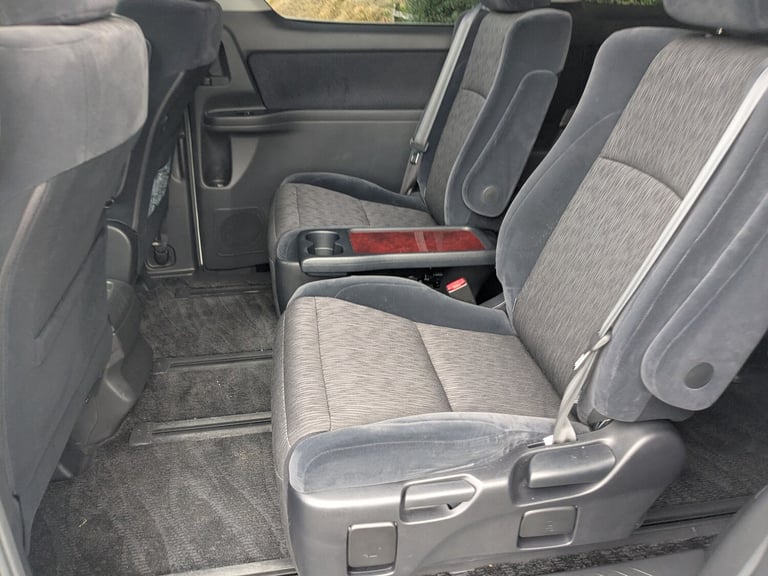 2008 Toyota Alphard 3.5 V6 twin sunroofs cruise control  Petrol