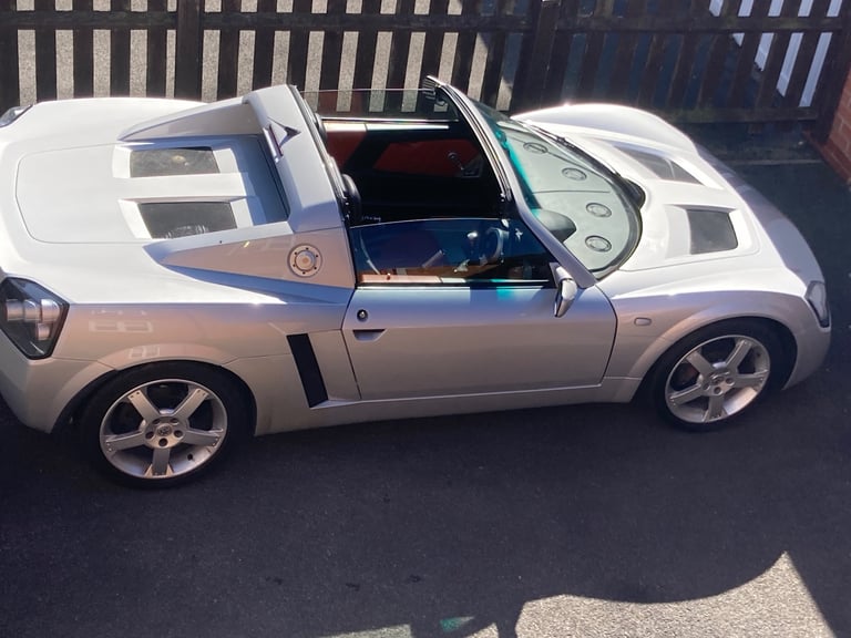 VX220 mint condition 12 months MOT