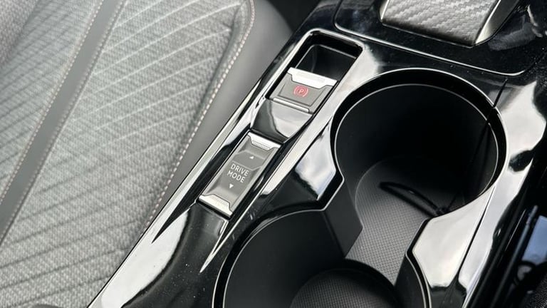 2025 Peugeot 208 1.2 HYBRID Allure Hatchback 5dr Petrol Hybrid e-DSC6 Euro 6 (s/s) (100 ps)  Hatc...