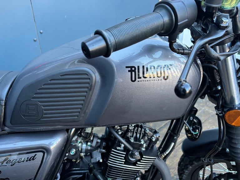 BIKE OF THE WEEK - Bluroc Legend 125cc Scrambler Motorcycle Mutt Bullit 125 