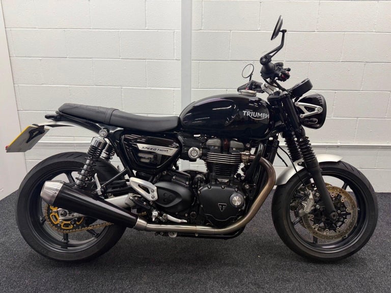 image for 2021 Triumph Speed Twin ** Lovely Condition - Full Service History - Warranty **