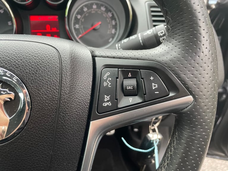 2012 Vauxhall Insignia 2.0 CDTi SRi Nav [160] 5dr Auto HATCHBACK Diesel Automatic