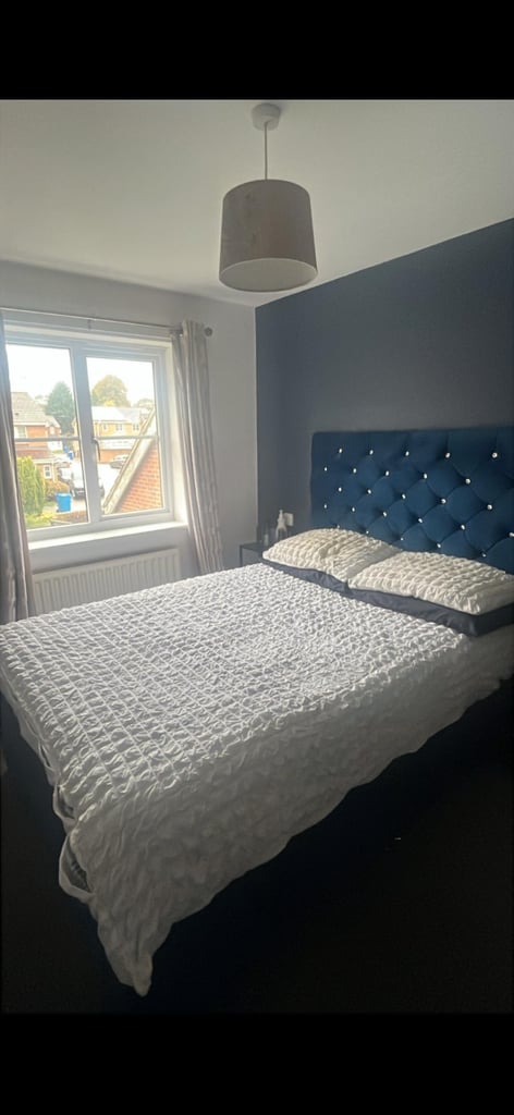 Beautiful 3 bedrooms detached house for rent 