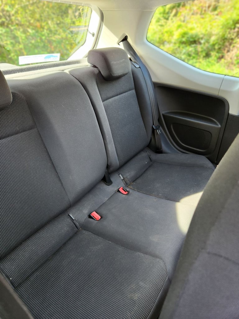 Volkswagen UP 2012 999 (cc), 3 doors