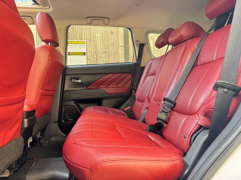 Mitsubishi, OUTLANDER, Estate, 2017, Other, 1998 (cc), 5 doors