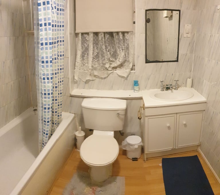 CROSSHARBOUR, E14, LOVELY 2 BEDROOM MODERN APARTMENT AVAILABLE END OF SEPTEMBER 