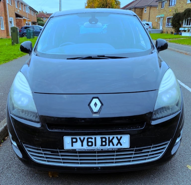 Scenic AUTOMATIC 7seaters family car satnav 