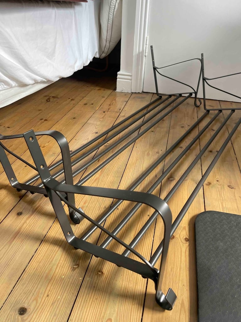 Pair of metal shelves 112cm (Ikea Portis)