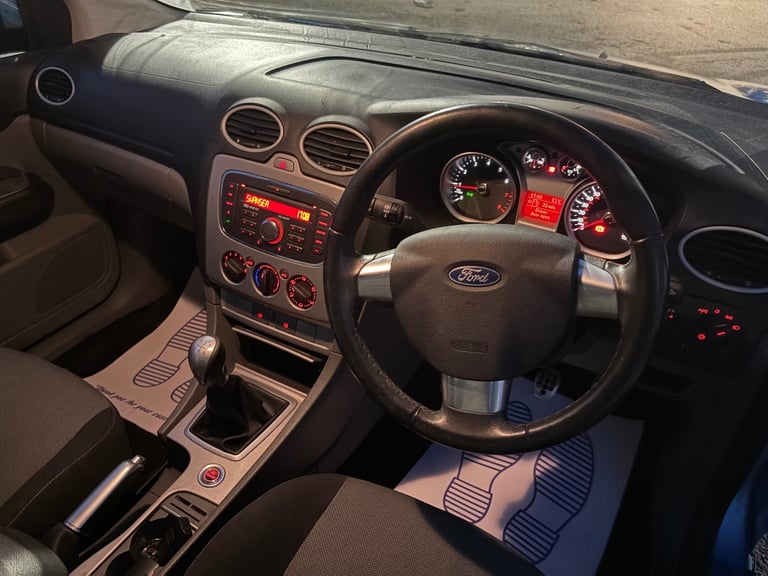 2010 Ford Focus 1.6 Zetec S 5dr - Long Mot -  HATCHBACK Petrol Manual