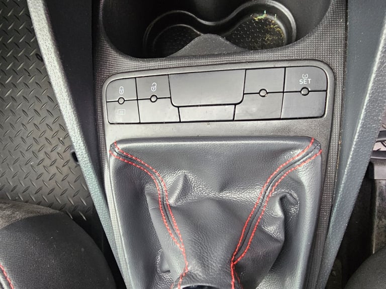 2015 SEAT Ibiza 1.2 TSI FR Black 5dr HATCHBACK Petrol Manual