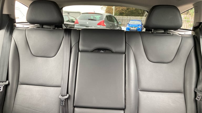2016 Volvo V60 D3 [150] Cross Country Lux Nav 5dr Geartronic Diesel Estate Estate Diesel Automatic