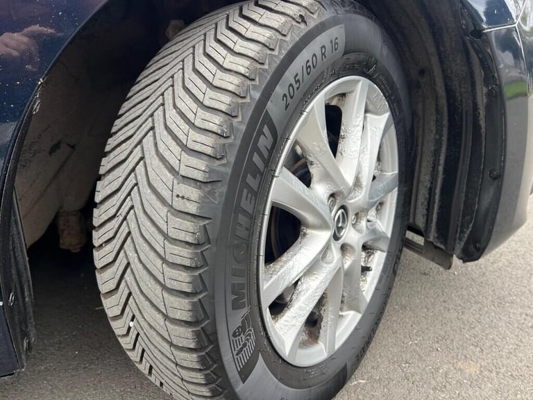 MAZDA 3 2.0 SE NAV NEW SHAPE 2014 PETROL 1 OWNER FULL MAZDA SERVICE HISTORY