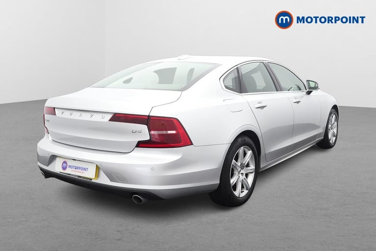 2019 Volvo S90 2.0 D4 Momentum 4dr Geartronic Saloon Diesel Automatic