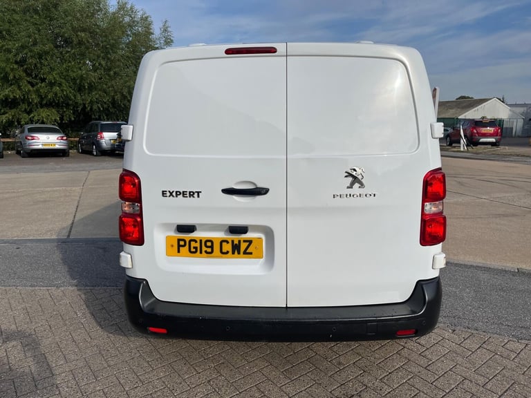 2019 Peugeot Expert 1.5 BlueHDi 1000 Professional Standard Panel Van MWB Euro 6 (s/s) 6dr PANEL V...