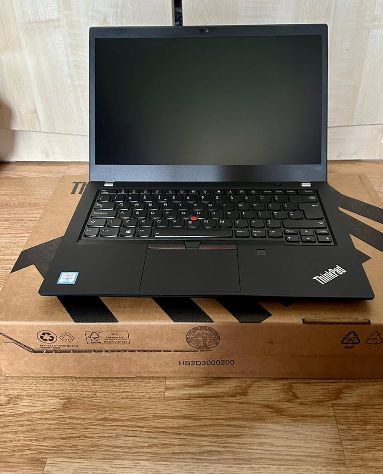 Genuine Lenovo ThinkPad T490 laptop with new Lenovo charger | in Mile ...