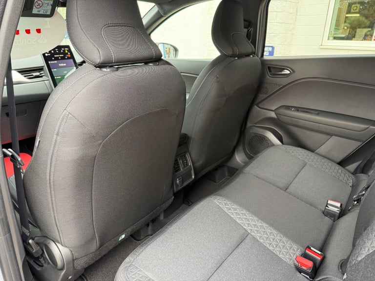 2025 Renault Captur 1.0 TCE 90 Evolution 5dr, UNDER 10 MILES, SEPTEMBER 2028 RENAULT WARRANTY,  H...
