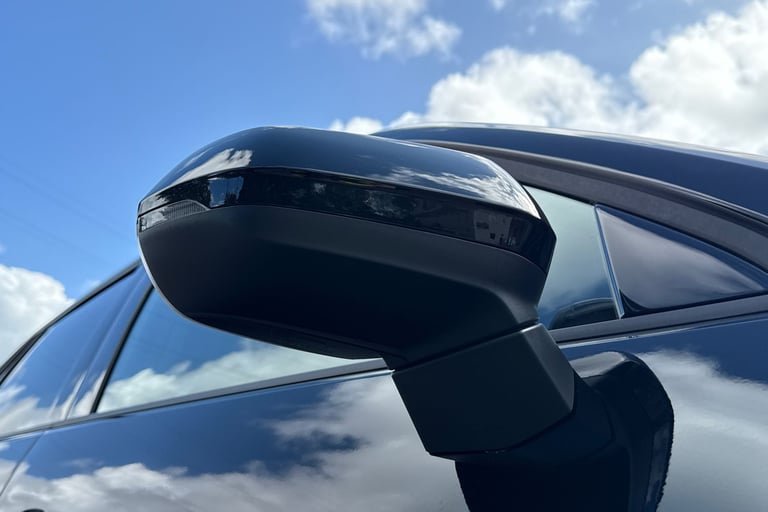 2025 Audi Q2 S line 30 TFSI  116 PS 6-speed SUV PETROL Manual