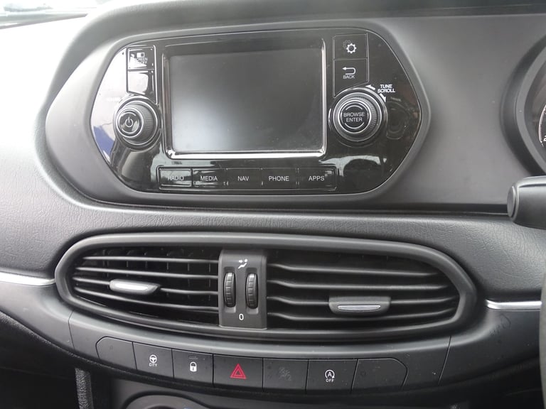 FIAT TIPO 1.6 Tipo Station Wagon 1.6 Multijet 120hp Lounge Grey Manual Diesel 20