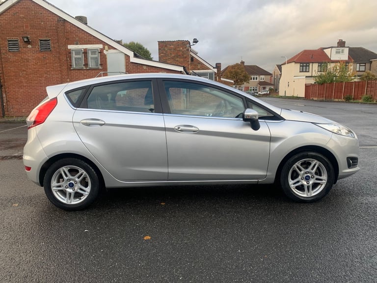 FORD FIESTA  1.0t  ECOBOOST  2013 IN VGC  NEW BELTS NEW MOT 5 DOOR  FSH  WARRANTY 