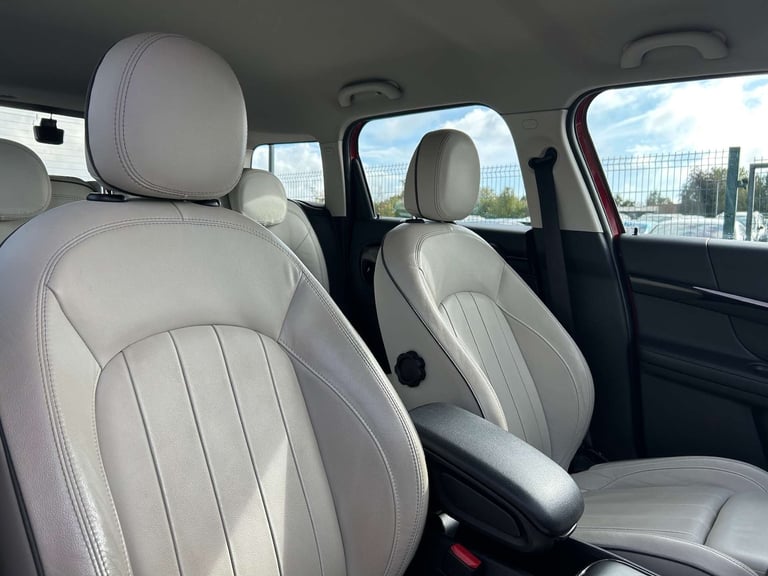 2019 MINI Countryman 2.0 Countryman Cooper D ALL4 Exclusive Auto 4WD 5dr SUV Diesel Automatic