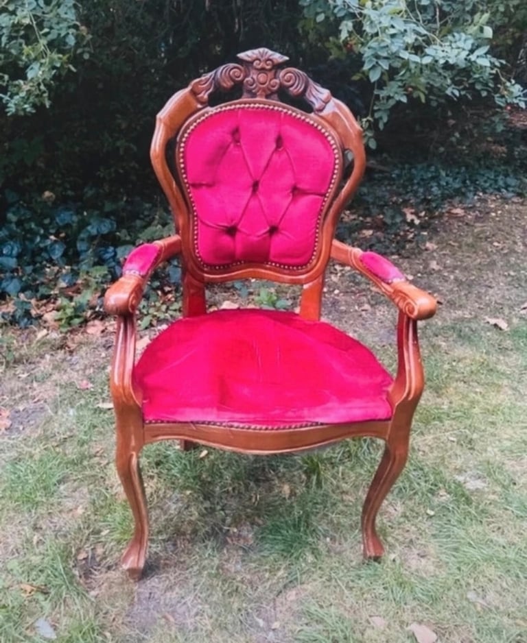 image for Fast moving sale! Gorgeous antique elegant wilde Louis XV style Antique Chair burgundy