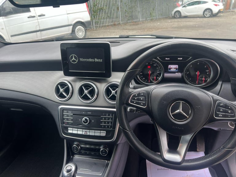 MERCEDES-BENZ CLA 2.1 CLA200d Sport 2017