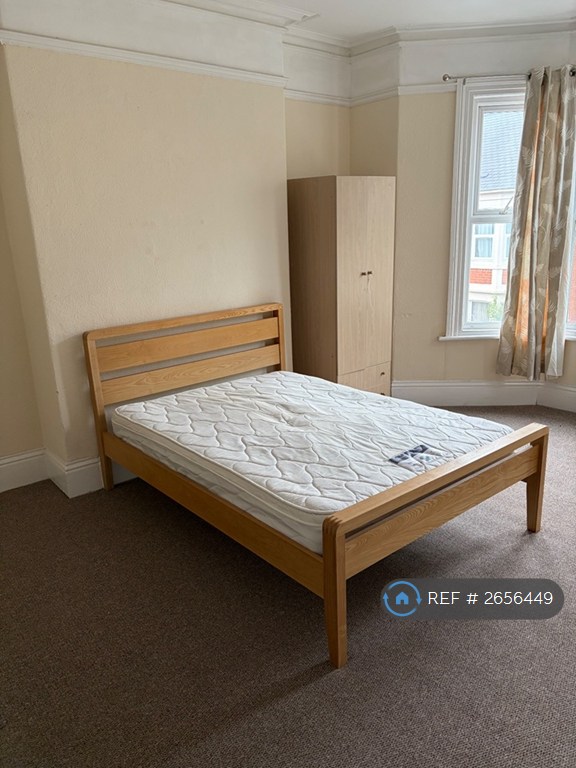 5 bedroom flat in Fenham, Newcastle Upon Tyne, NE4 (5 bed) (#2656449)