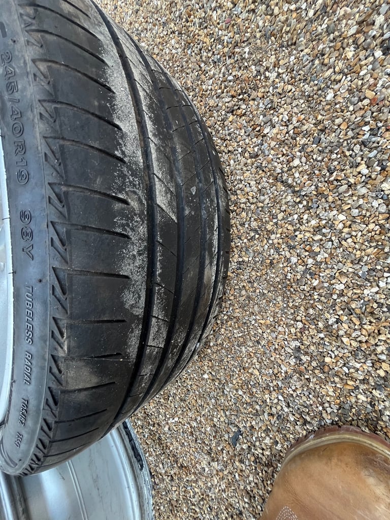 🛞 Genuine BMW 19” M Sport Alloy Wheels – Staggered Set with 2x Bridgestone Run Flat Tyres 🛞