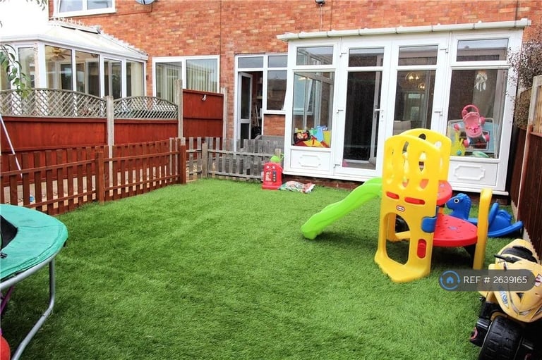 3 bedroom house in Newcomen Close, Bedworth, CV12 (3 bed) (#2639165)