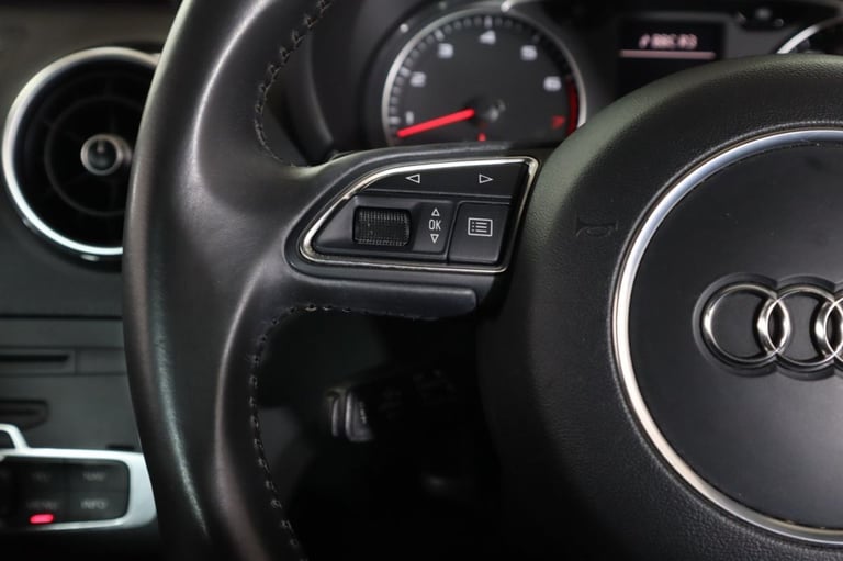 2012 Audi A1 1.4 TFSI Sport Hatchback 3dr Petrol S Tronic Euro 5 (s/s) (122 ps) Hatchback Petrol ...