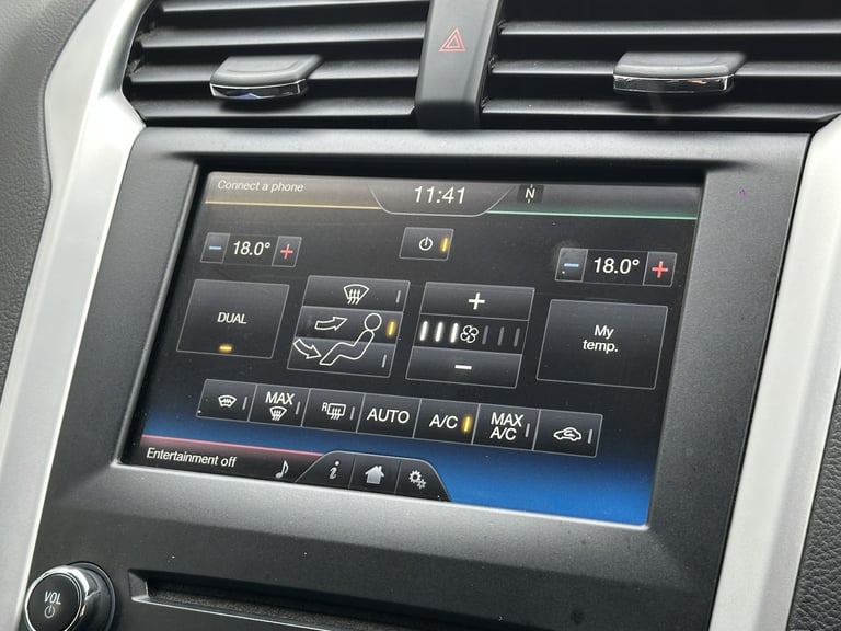 2015 Ford Mondeo 2.0 TDCi EcoNetic Zetec Diesel Manual 5 Door Hatchback Black