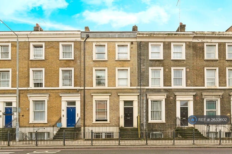image for 3 bedroom flat in East India Dock Road, London, E14 (3 bed) (#2633602)