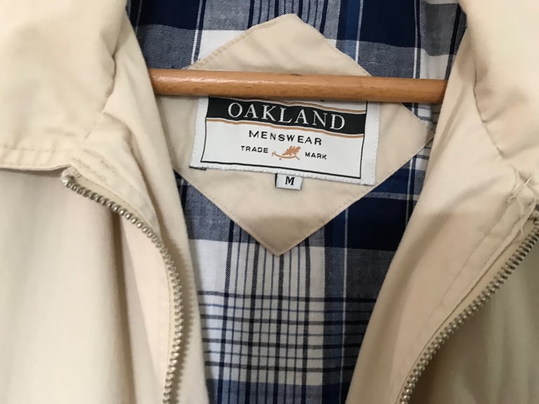 Oakland men’s  lightweight jacket size medium .38-40 