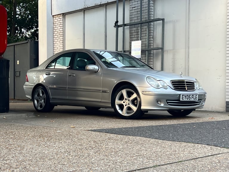image for Mercedes-Benz, C CLASS, Saloon, 2005, Semi-Auto, 1796 (cc), 4 doors