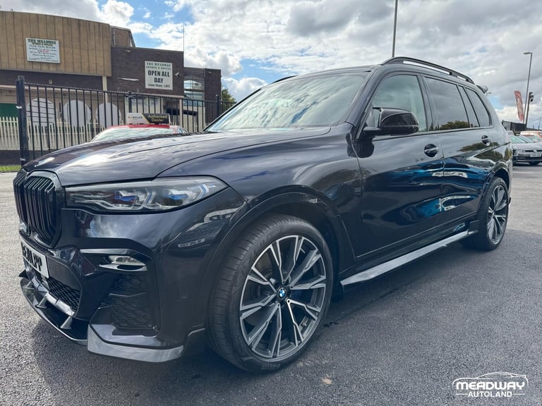 2022 BMW X7 4.4 M50i V8 Dark Shadow Edition SUV 5dr Petrol Auto xDrive Euro 6 (s/s) (53 ESTATE Pe...