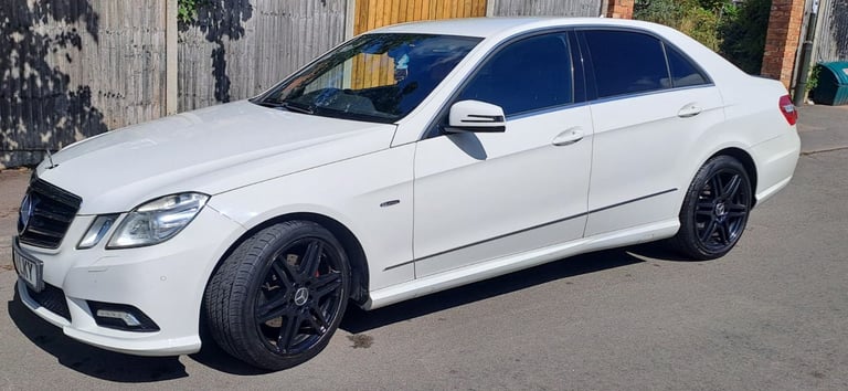 Mercedes-Benz, E250 CLASS, Saloon, 2010, Semi-Auto, w212