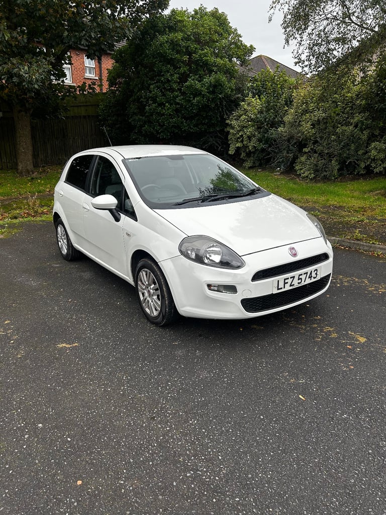 Fiat, PUNTO, Hatchback, 2012, Manual, 1242 (cc), 5 doors