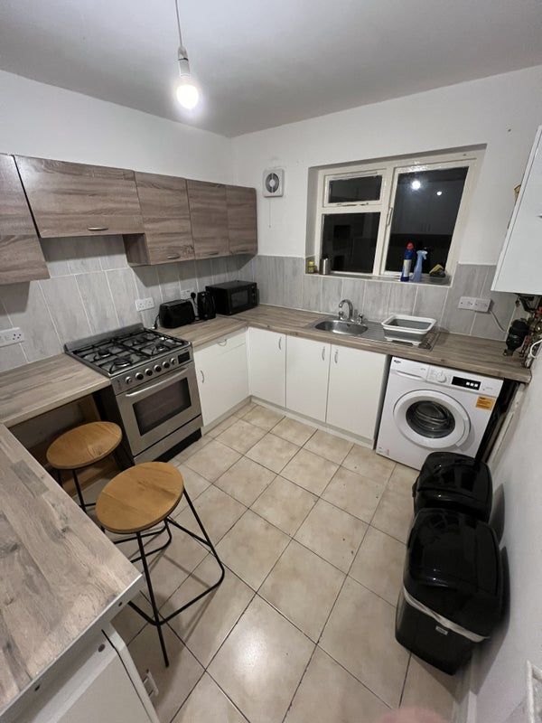 ⭐ Large Double Room 🔑 | Affordable | Bills Incl ⚡