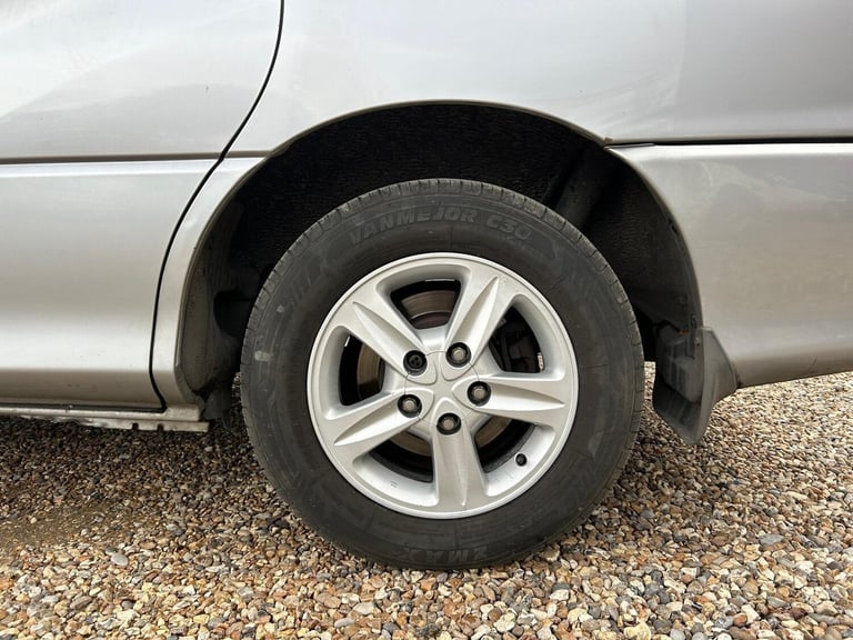 2001 Toyota Previa 2.4 CDX 5dr (7 Seats) MPV Petrol Automatic