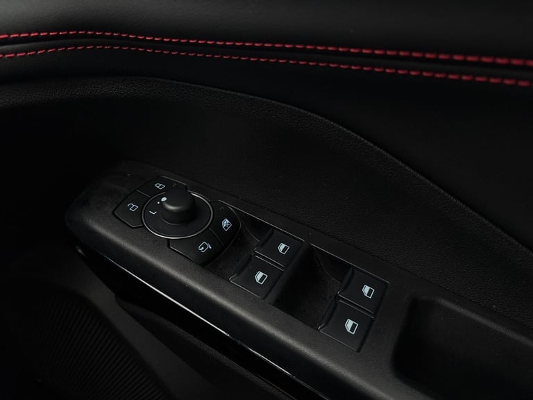 2025 Ford Puma 1.0 EcoBoost Hybrid mHEV ST-Line X 5dr 5 Door PETROL Manual