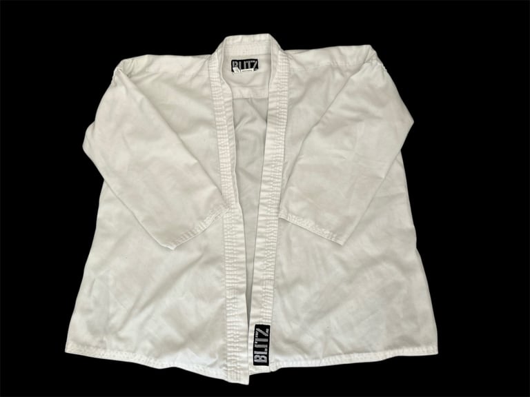 Blitz Complete Lightweight Karate Gi 6oz & Belt Size Inside Leg 22”-25”