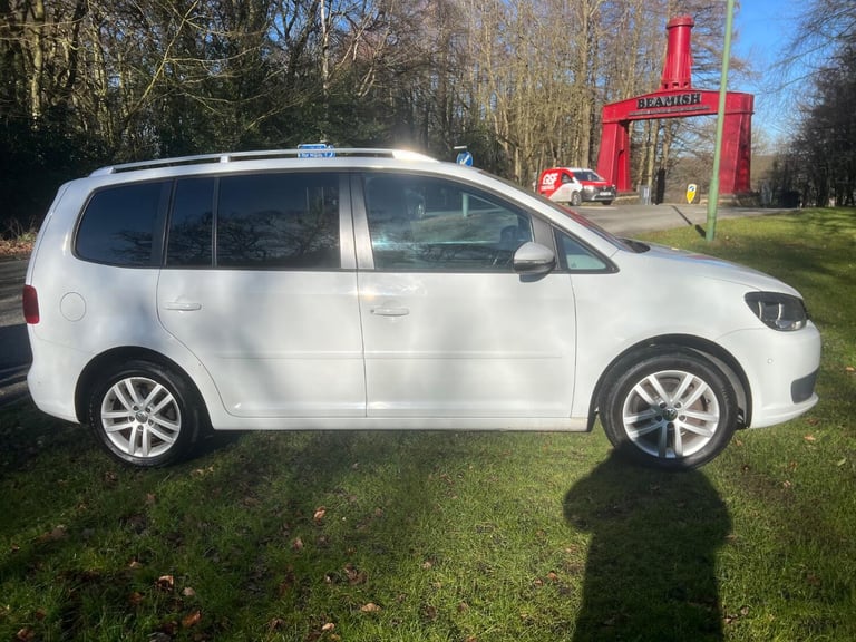 image for VOLKSWAGEN TOURAN 1.6 TDI BlueMotion Tech SE White Auto Diesel 2015