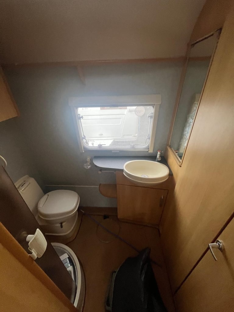 Sterling Europa 600 6 berth 2006