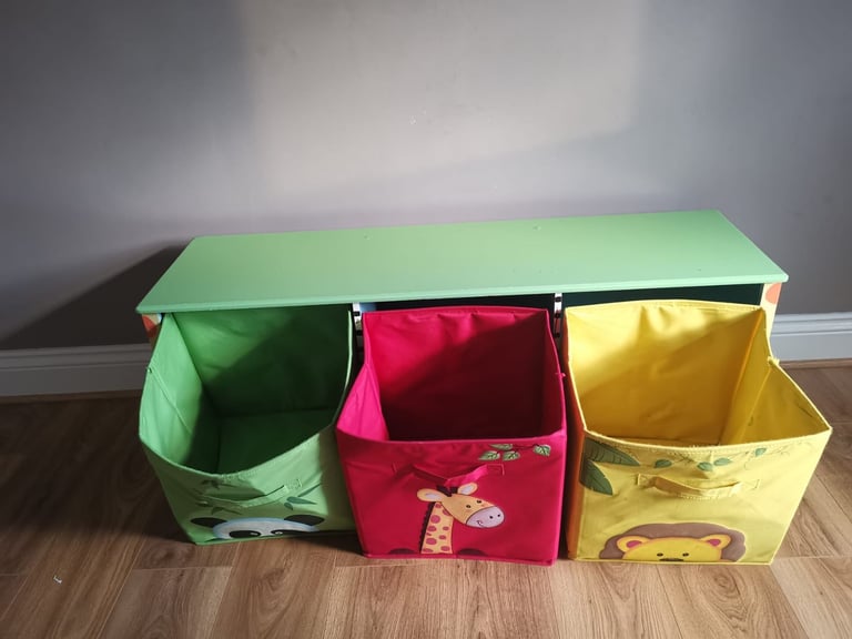 Green toy storage unit