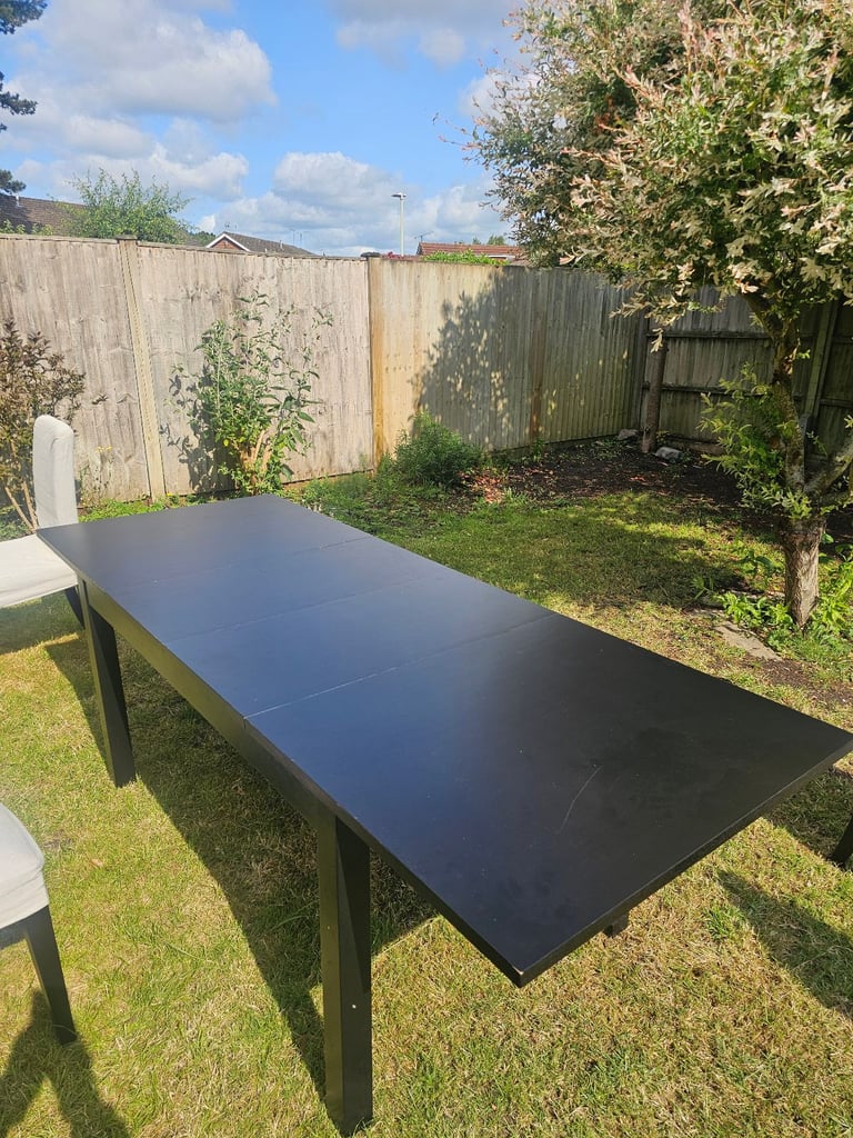 IKEA Dining Table Extendable with 4 chairs