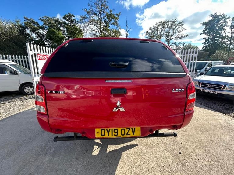2019 Mitsubishi L200 L200 4Life DI-D 4x4 DIESEL Manual
