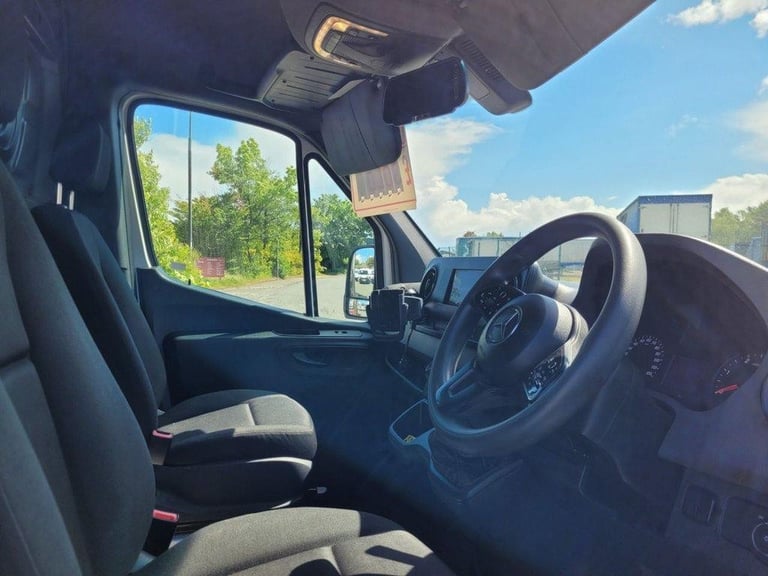  2018 ON 18 PLATE MERCEDES-BENZ SPRINTER 311CDI RWD L3H2 4 METER DIESEL VAN ULEZ