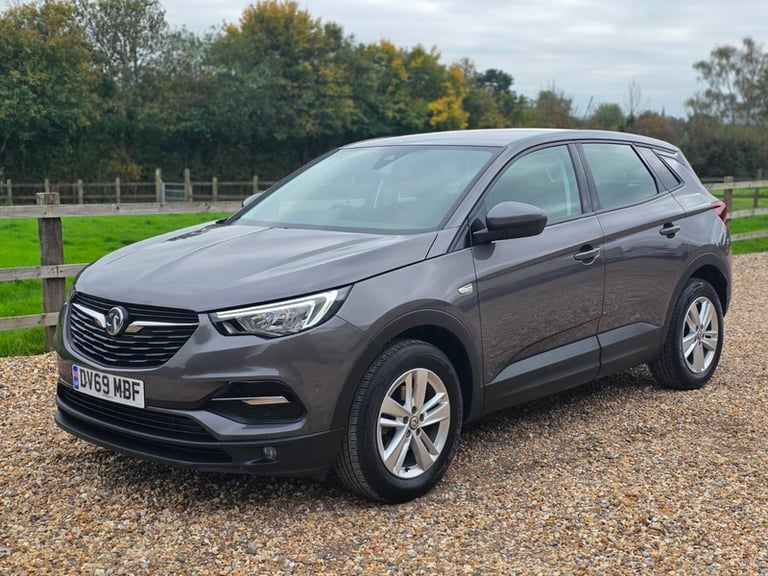 Vauxhall Grandland X SE